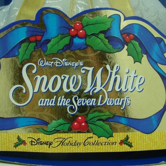 Vintage 1998 Snow White Holiday Princess Barbie - Picture 4 of 12